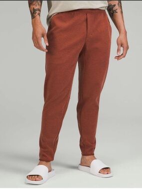 Lululemon GridLiner Fleece Jogger
Heathered Date Brown